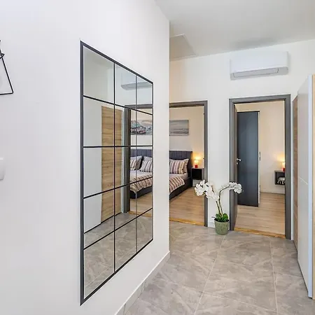 Kuca Za Odmor Aslan S Bazenom Prázdninový dům Gostinjac