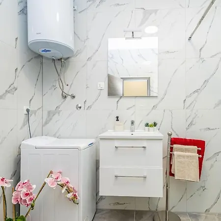 Prázdninový dům Kuca Za Odmor Aslan S Bazenom Gostinjac